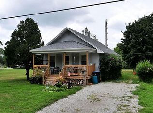 1002 Patchen Rd, Oregon, OH 43616