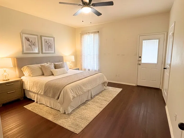 1428 Ravenwood Dr — Photo 3