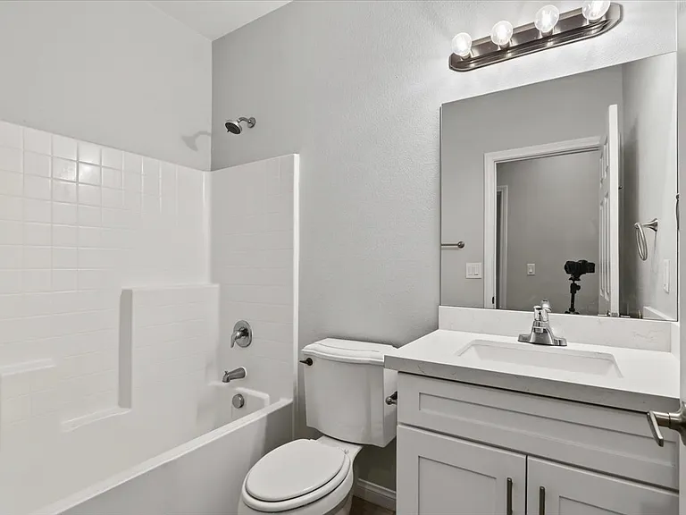 11-4966 Andover Dr_06292026