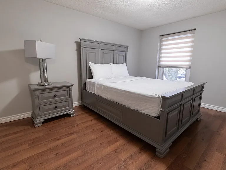 7591 Scholfield Rd — Photo 23
