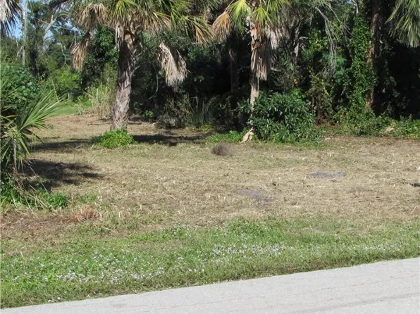 7480 Tropical Ln, Bokeelia, FL 33922