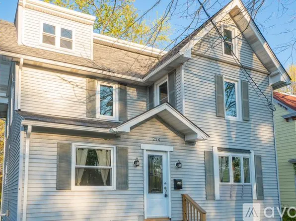 226 S Main St, Glassboro, NJ 08028