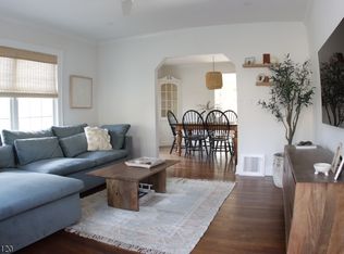 10 Western Blvd, Gillette, NJ 07933