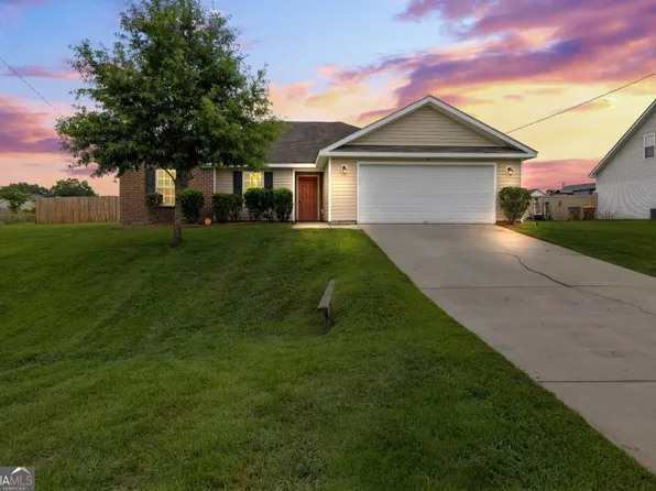 180 Bonnie Cir, Ellabell, GA 31308