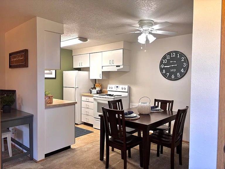 The Heights Apartments — Photo 51