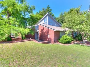 2017 Raintree Rd, Edmond, OK 73013