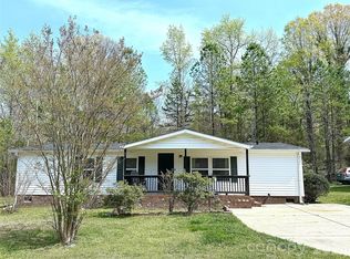1332 Poplar Glen Dr, Kannapolis, NC 28083