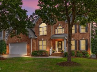 1607 Eagle Lodge Ln, Durham, NC 27703