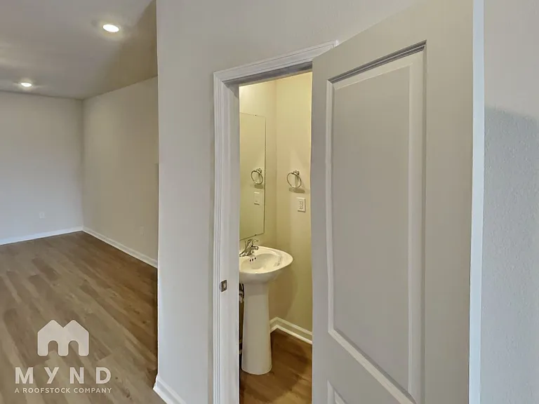 110 Lightning Dr — Photo 19