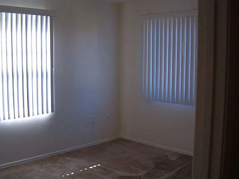 Roosevelt Commons Living Room