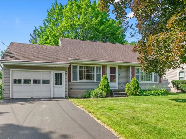 206 Lee Ter, East Syracuse, NY 13057