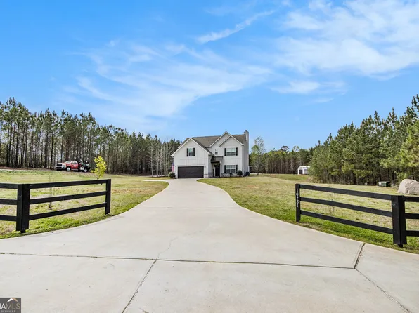 10281 Forrest Rd, Grantville, GA 30220