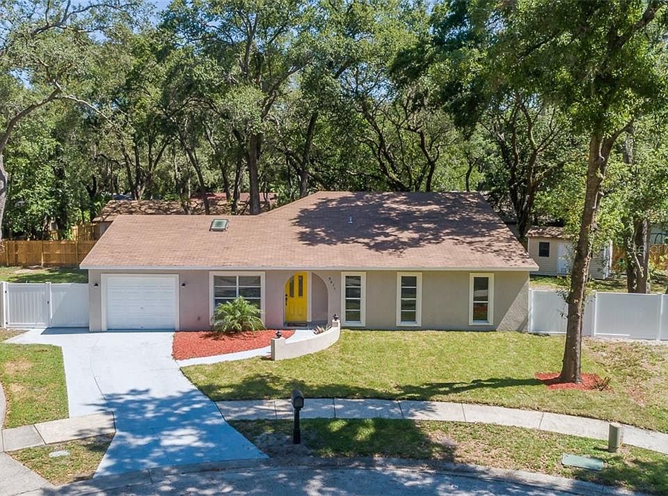 1st image of 9611 Hidden Oaks Cir