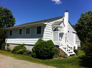 33 Club Ln, Remsenburg, NY 11960