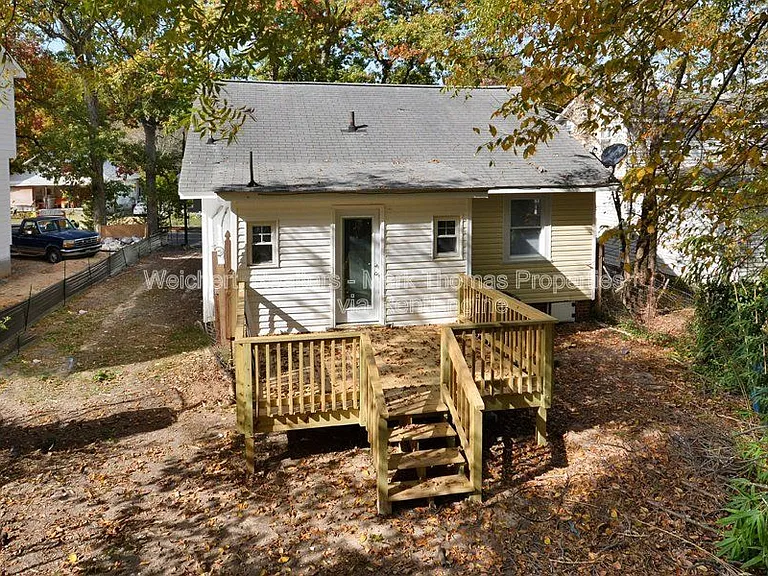 216 N Guthrie Ave — Photo 5