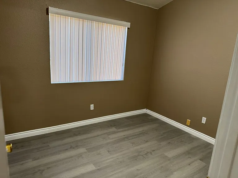 3736 Rose Canyon Dr — Photo 16