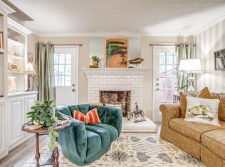 1379 Roaring Springs Rd, Fort Worth, TX 76114