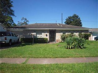 1118 Twin Falls Rd, Houston, TX 77088