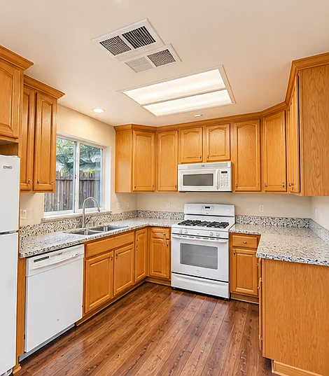 3 bed, 2.5 bath, 1232 sqft, $2,800 — Photo 4