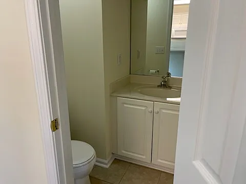 902 Nottingham Dr — Photo 10