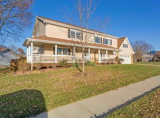 1 Inwood Ct, Saint Charles, MO