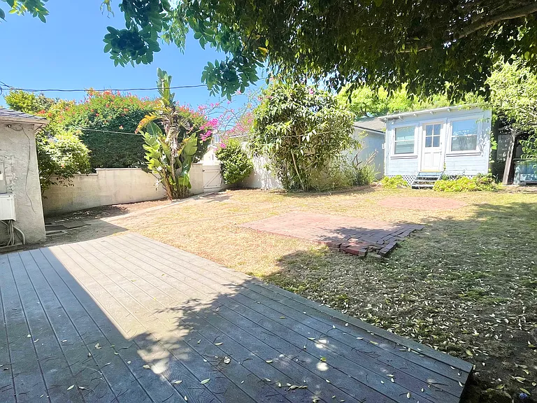 8000 Chase Ave — Photo 17