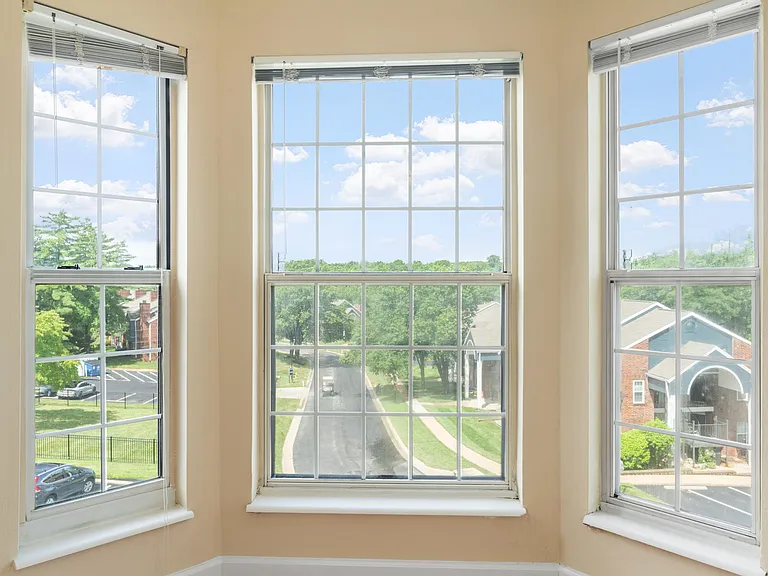The Pawn - 1 Bed / 1 Bath - 631-661 Sq.Ft.
