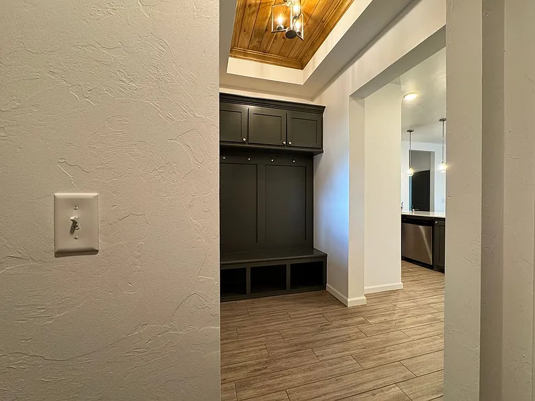 1113 Magnolia Dr — Photo 5