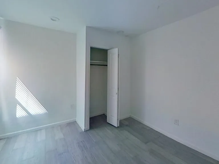 2258 N Van Pelt St — Photo 6