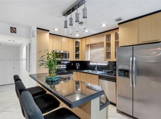 11685 Canal Dr APT 110, North Miami, FL 33181