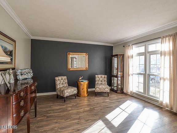 4th image of 830 Garrison Ridge Blvd