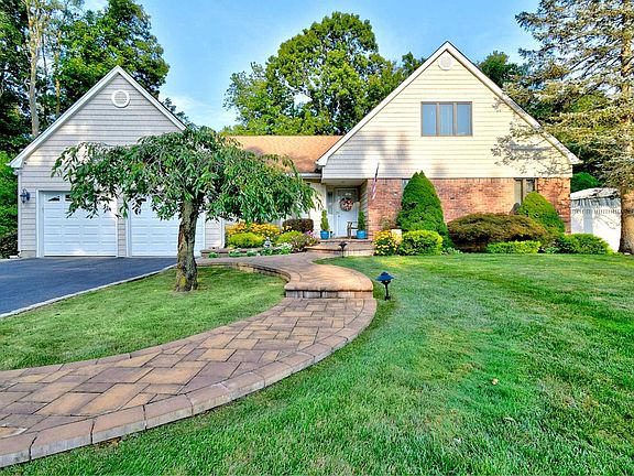 2nd image of 35 Wenwood Dr