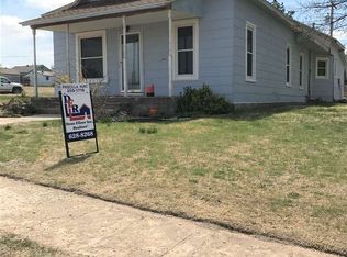 310 E 12th St, Ellis, KS 67637