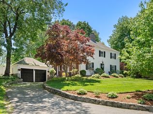 16 Bailey Ln, Dedham, MA 02026