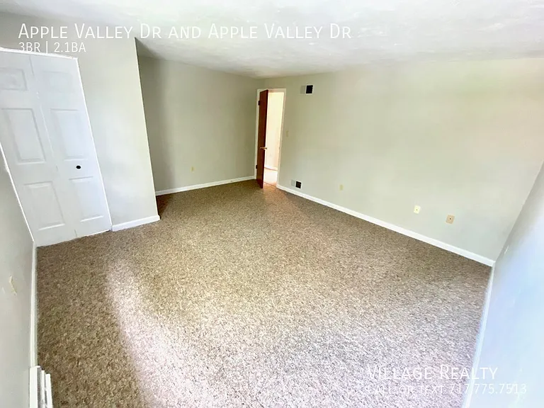 Apple Valley Dr — Photo 33