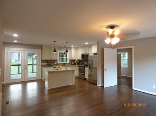 214 S Smithfield Rd, Knightdale, NC 27545