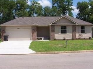 1219 Logan Dr, Webb City, MO 64870