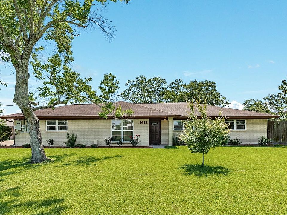 1st image of 1412 Buchta Rd