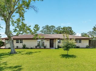 1412 Buchta Rd, Angleton, TX 77515