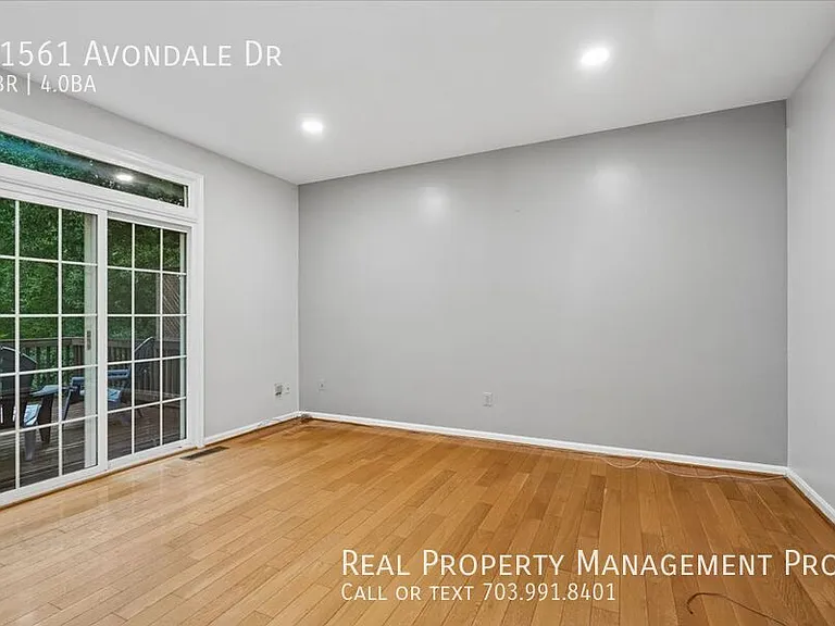 11561 Avondale Dr — Photo 12
