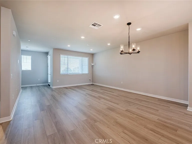 27656 Skyline Ln — Photo 8