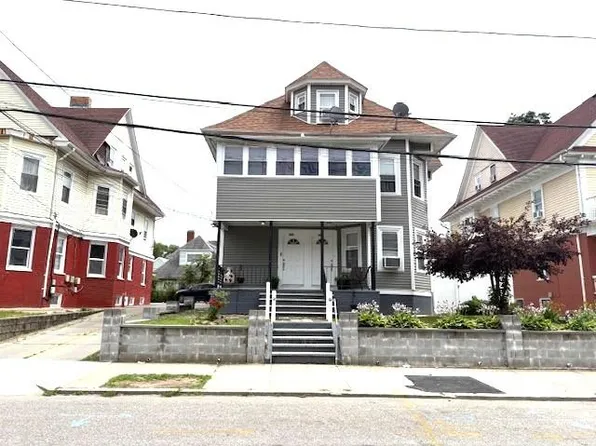 582-584 Public St, Providence, RI 02907