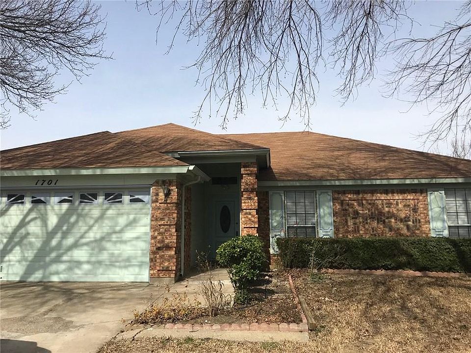1st image of 1701 Greenbend Dr