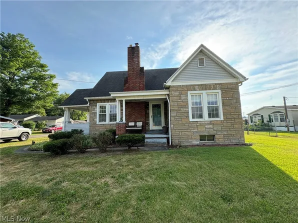 721 George St, Belpre, OH 45714