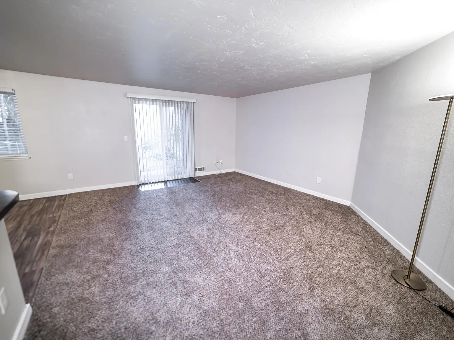 1 bed, 892 sqft, $1,850 — Photo 3