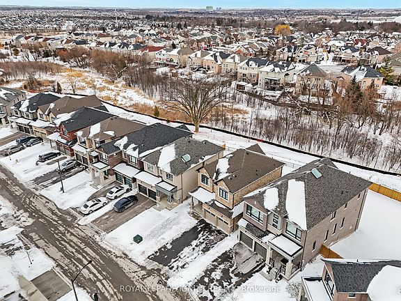 4th image of 82 Closson Dr