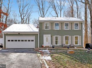 14463 Alps Dr, Woodbridge, VA 22193