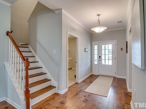 3rd image of 103 Corn Crib Ct