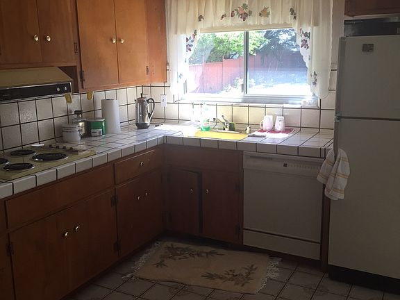 4th image of 253 Alta Mesa Dr