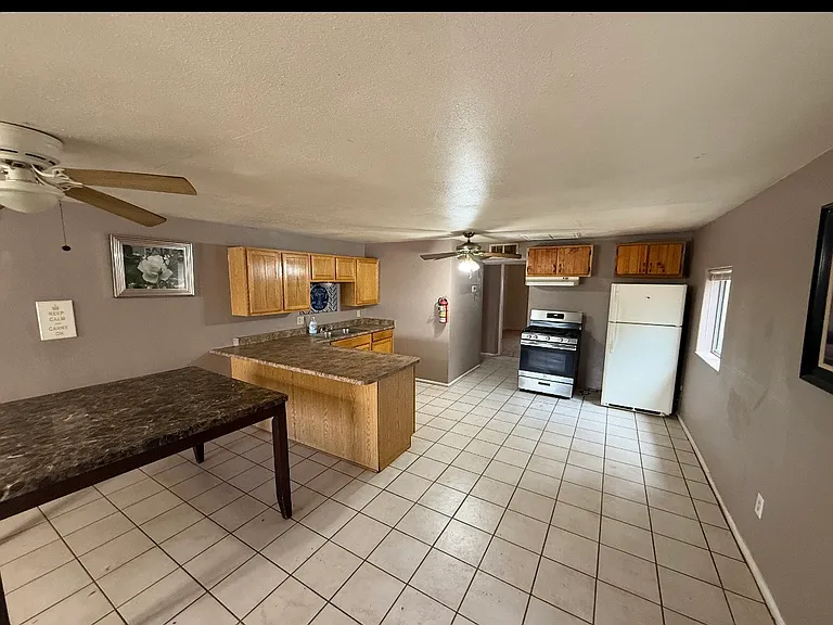 2315 W Vista Ave #1 — Photo 1